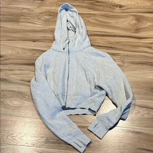 Lululemon Gray Women's Cropped Hoodie no size likely a 4 - lite stain sleeve